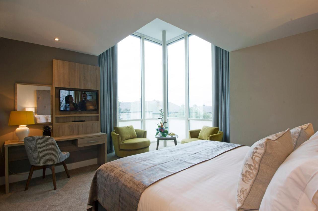 Gleesons Townhouse Booterstown Otel Dublin Dış mekan fotoğraf