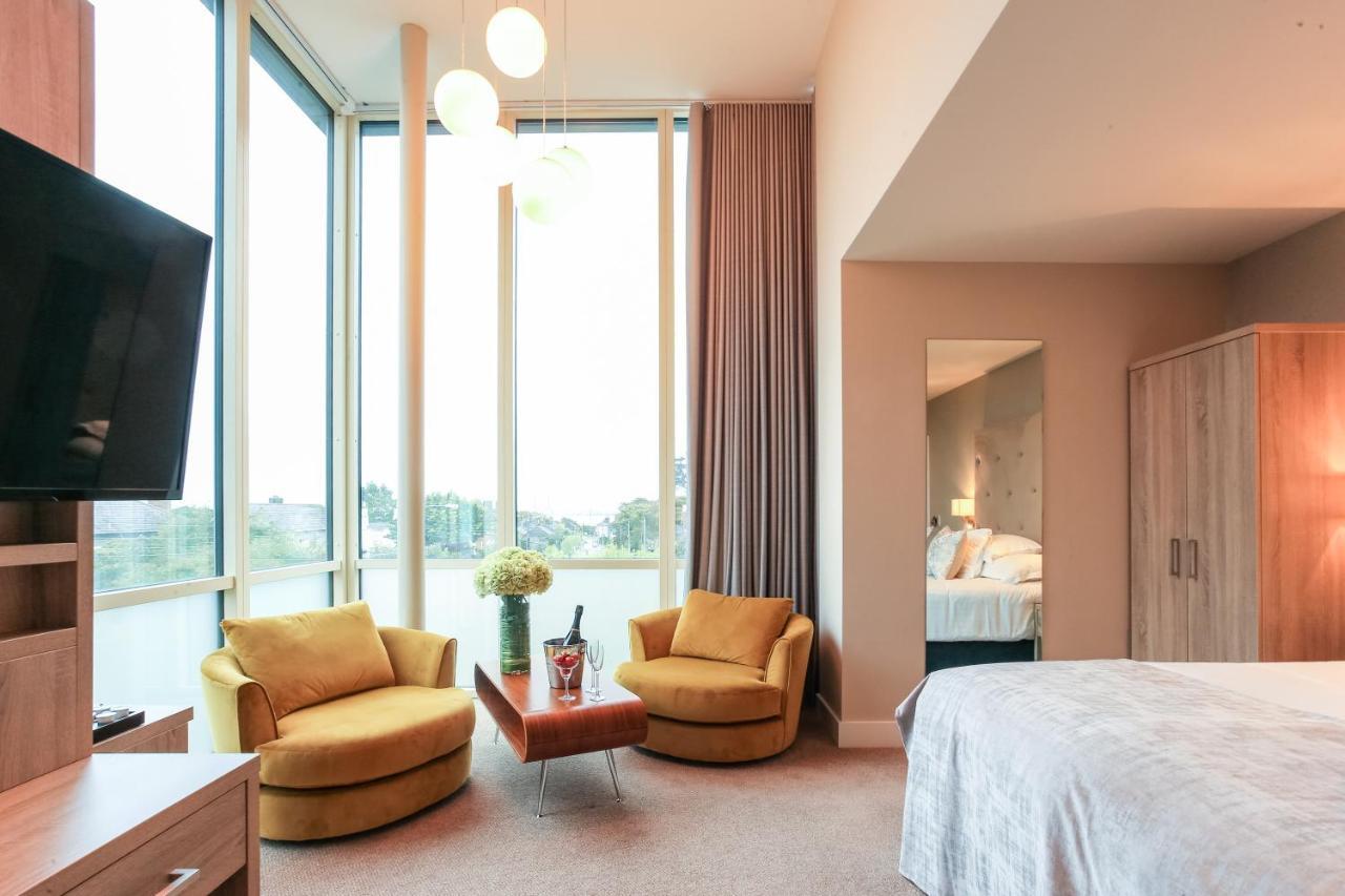 Gleesons Townhouse Booterstown Otel Dublin Dış mekan fotoğraf