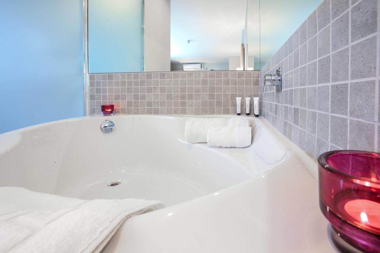 Gleesons Townhouse Booterstown Otel Dublin Dış mekan fotoğraf