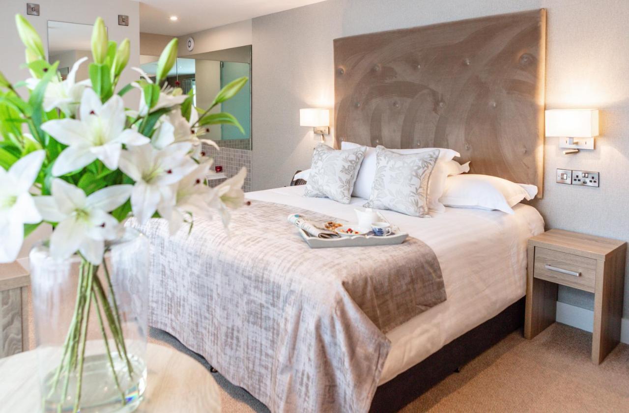 Gleesons Townhouse Booterstown Otel Dublin Dış mekan fotoğraf
